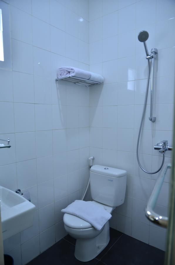 Kitara Hotel Jakarta Buitenkant foto